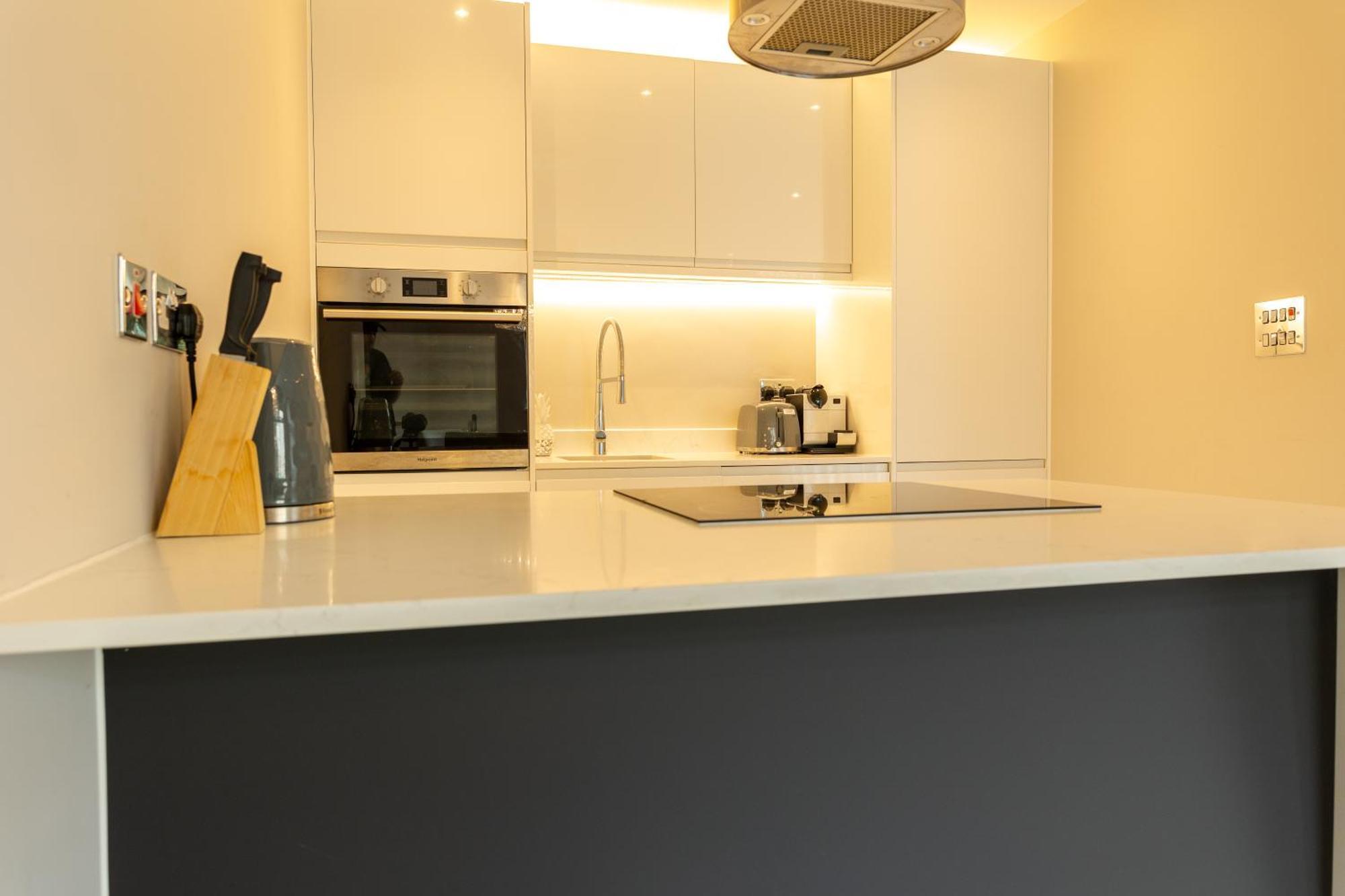 Exclusive Cardiff City Centre Apartment Екстериор снимка