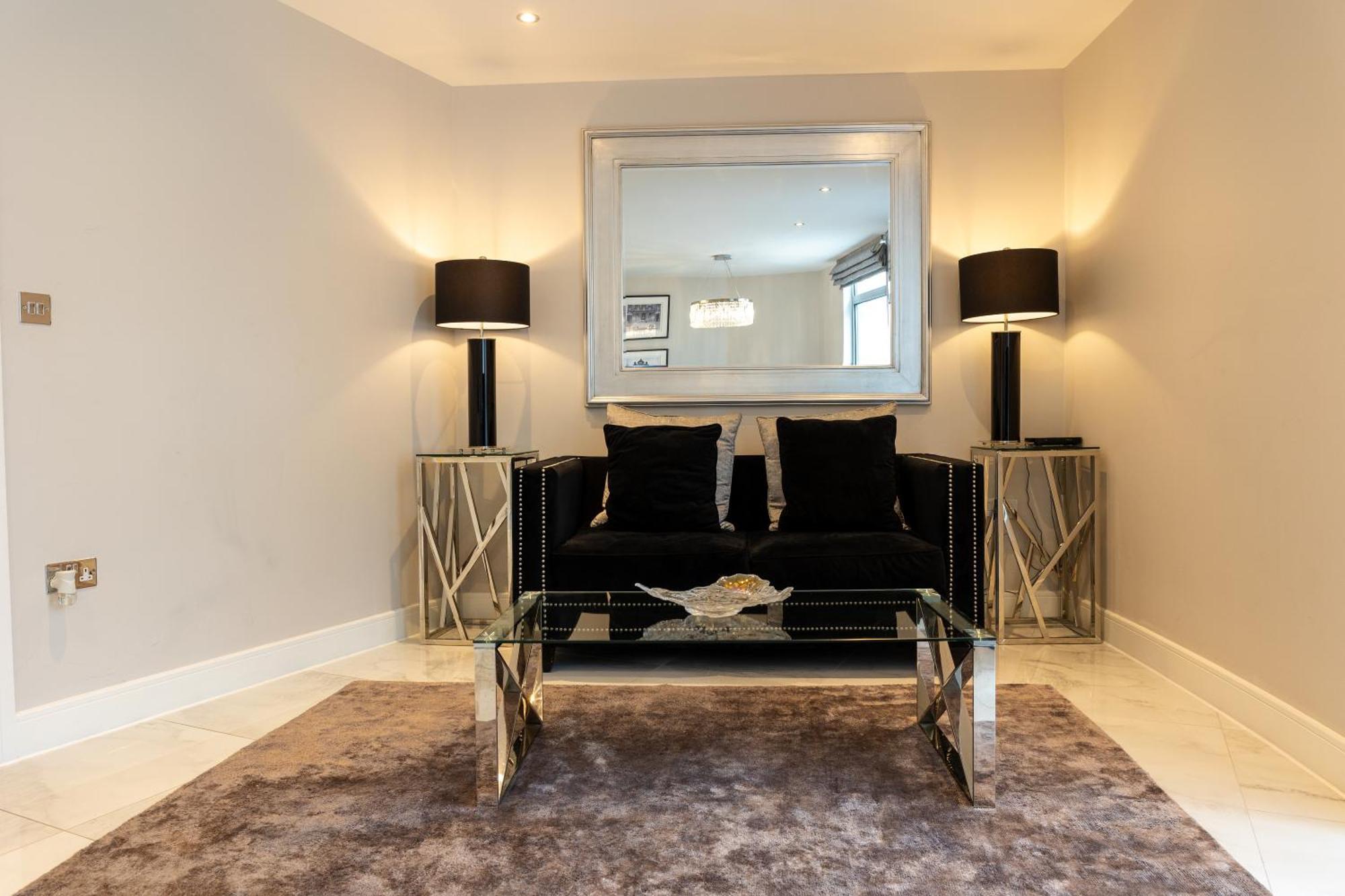 Exclusive Cardiff City Centre Apartment Екстериор снимка
