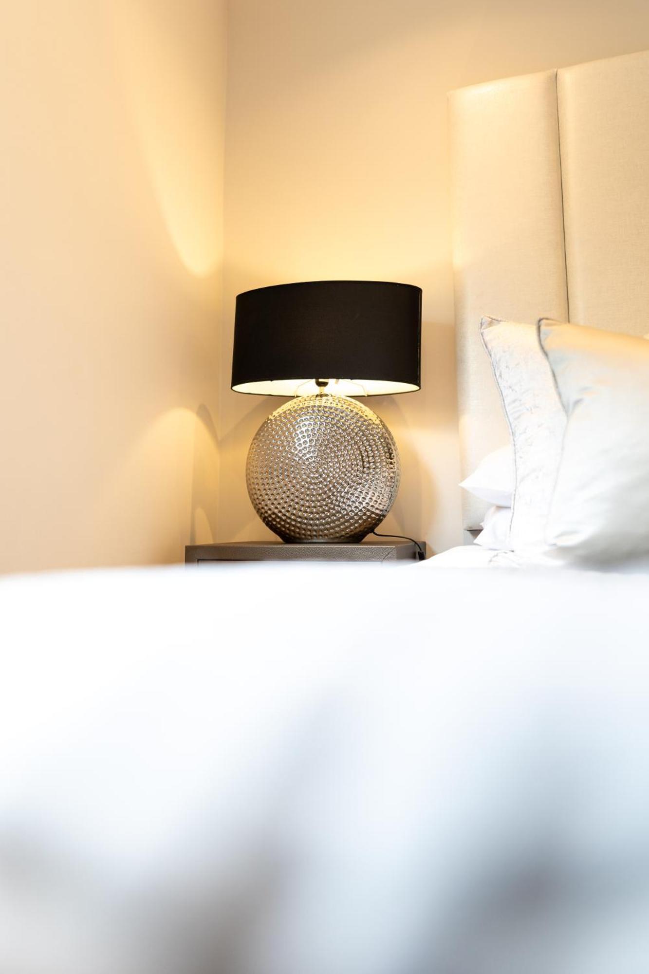 Exclusive Cardiff City Centre Apartment Екстериор снимка